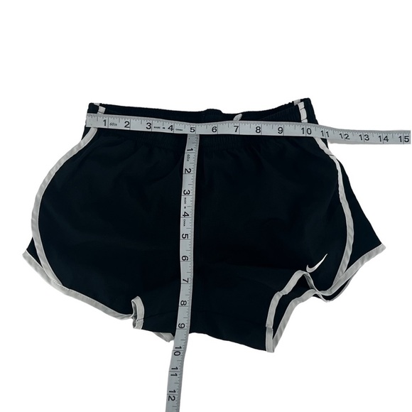 Nike Girl's Black Dri Fit Athletic Shorts Size Medium - Picture 4 of 5